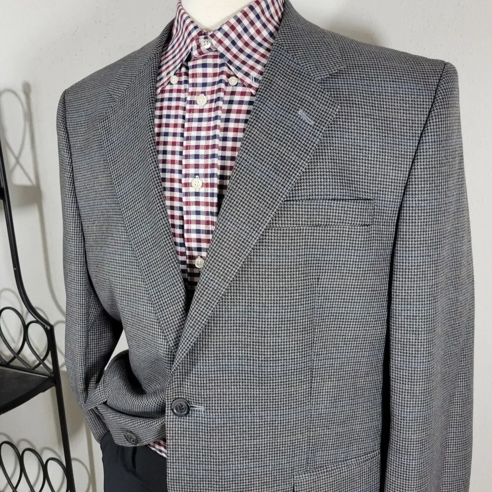 Croft‎ Barrow Men's Sport Coat Blazer Two Button Gray Houndstooth Poly Blend 44R